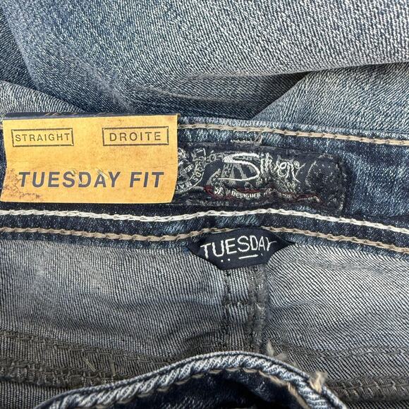 Silver Jeans Women's 26x31 (2) Blue Tuesday Fit Low Slim Boot Western NWT - Picture 6 of 14